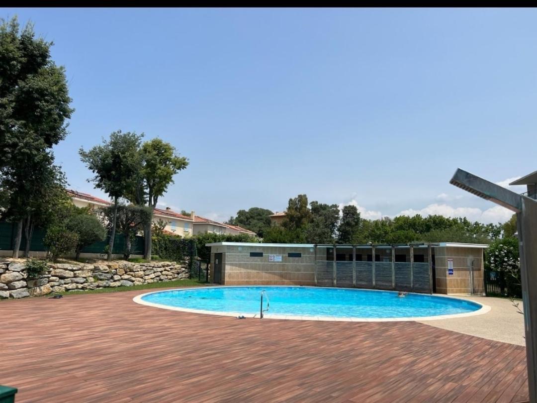 Appart Avec Piscine Casino Plein Air Et Plage La Ciotat Esterno foto